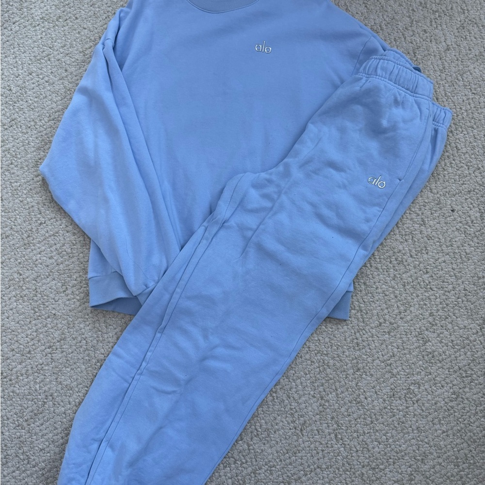 Alo Blue Sweatshirt and Joggers Set